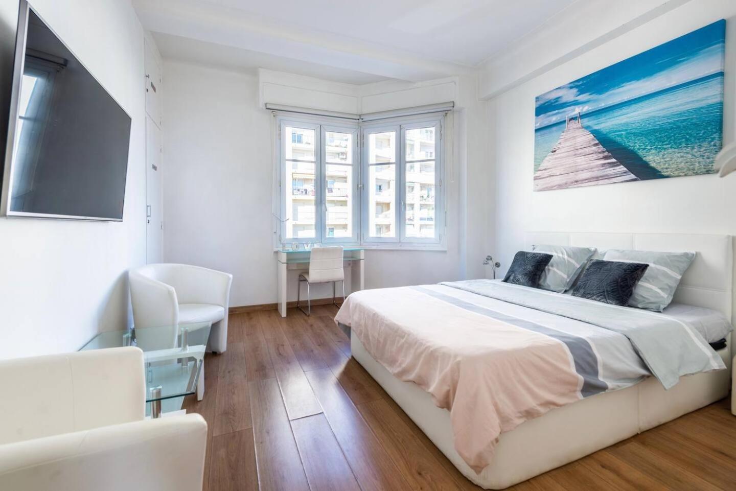 Modern Sea View Apartment On Promenade Des Anglais 尼斯 外观 照片