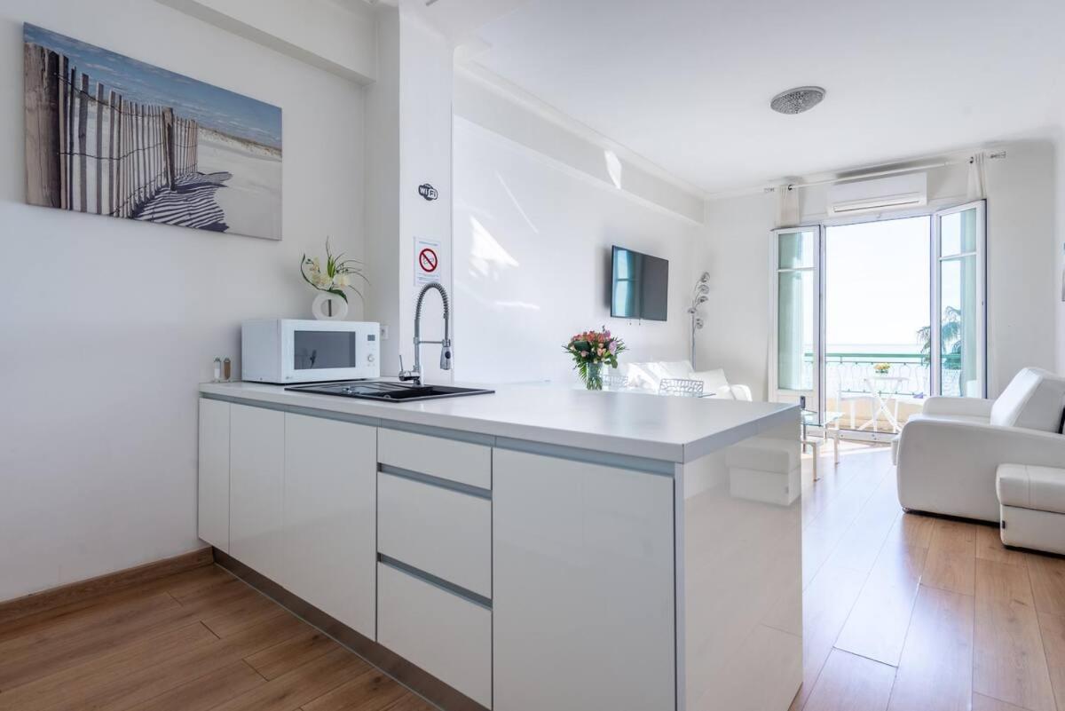 Modern Sea View Apartment On Promenade Des Anglais 尼斯 外观 照片